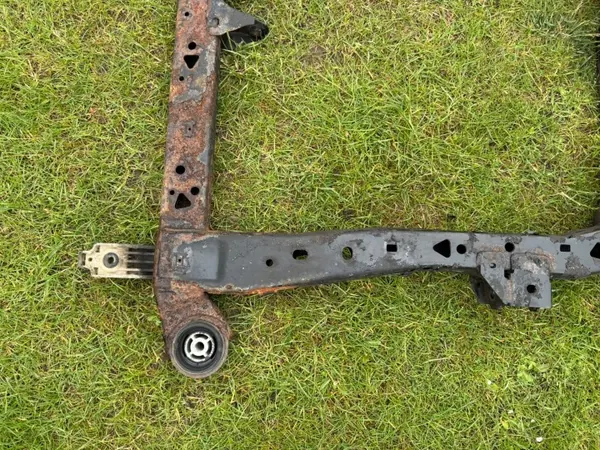 Traverse de Suspension Avant OEM - Opel Insignia A 2008-2017 image 3