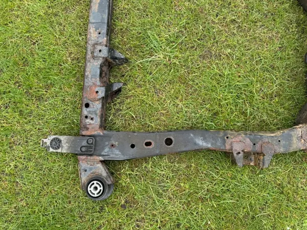 Traverse de Suspension Avant OEM - Opel Insignia A 2008-2017 image 9