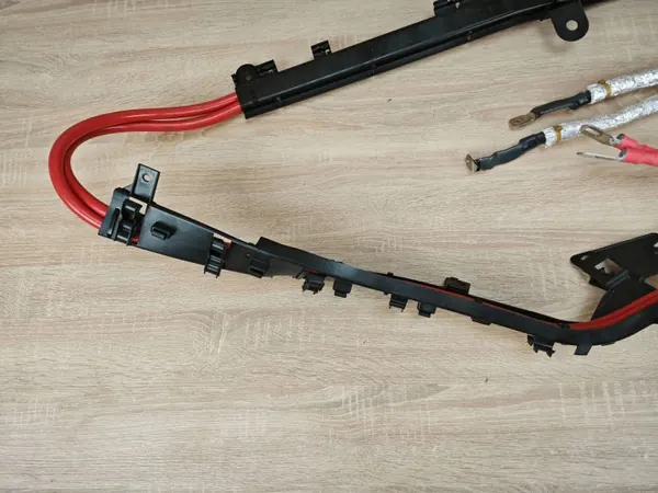 BMW G30 Accukabel OEM 6807322 - 38km Gebruikt image 4