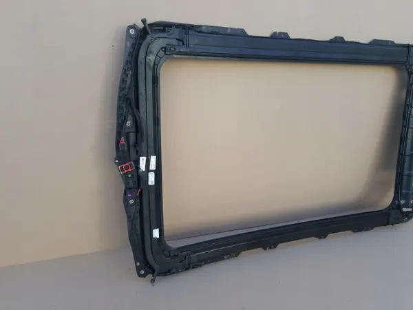 Skoda Panoramadach Rahmen OEM 5E9877041C image 8