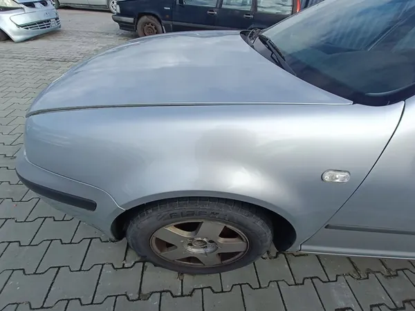 Parafango anteriore sinistro per VW Golf IV 1997-2006, nero image 2