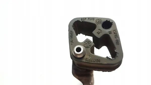Soporte de escape Alfa Romeo OEM 50544179 - Usado image 4