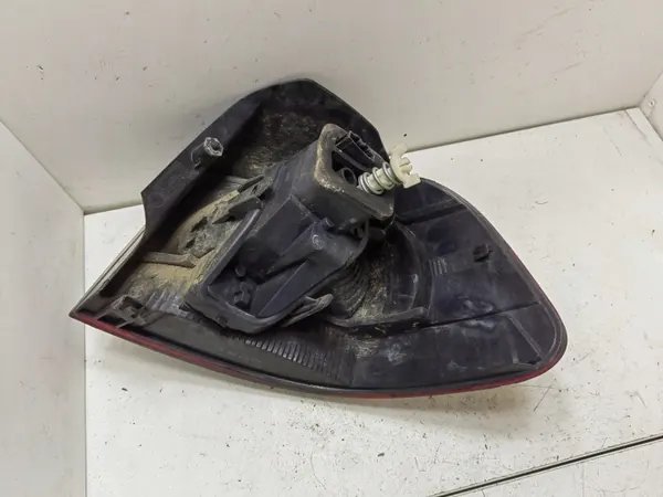 Feu Arrière Gauche VW Golf VI 10R - Pièce OEM Occasion image 4