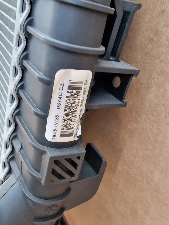 Vattenkylare Mazda 3 C-Max Focus II V50 C30 C70 image 3