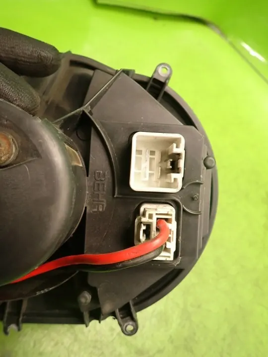 Ventilateur de soufflante OEM 86577 pour Volvo V70 2004-2008 image 4