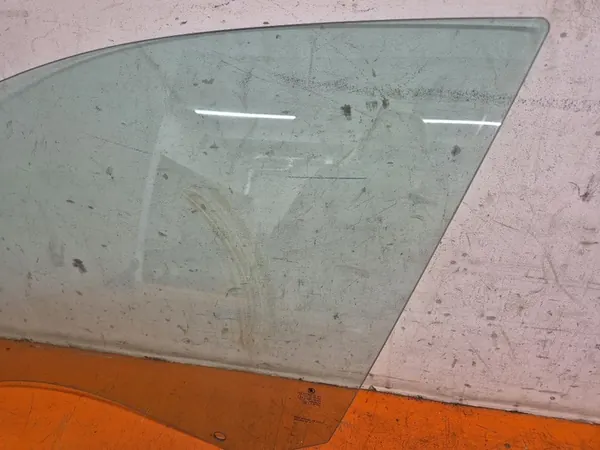 SKODA OCTAVIA 3 III 15- Etu Vasemman Oven Lasi 5E0845201A image 3