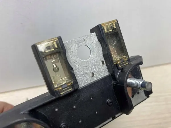 Fusible OEM 403884725R para Nissan Qashqai III 2024 image 8