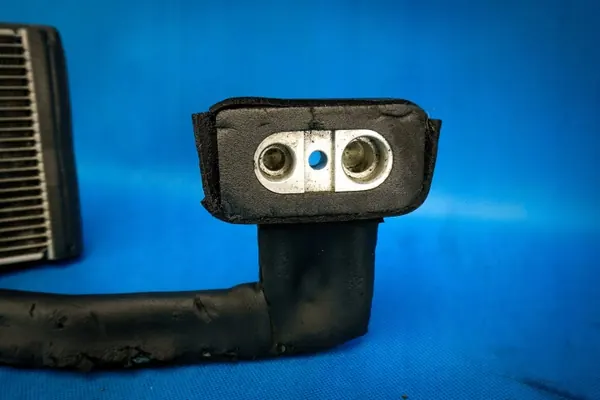 Noyau de chauffage arrière Audi A8 4H OEM 4H0820105 image 8