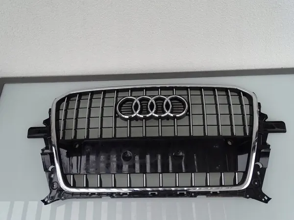 Audi Q5 Front Grille OE 8R0853651R image 4