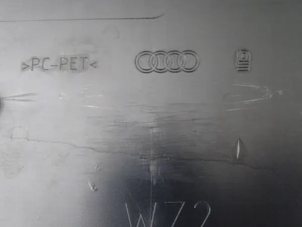 Audi Q5 Front Grille OE 8R0853651R image 7