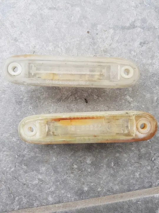 Kentekenverlichting Mercedes W123 OEM 1238200262 - Gebruikt image 3