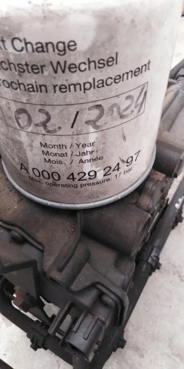 Mercedes Antos luchtdroger OEM A9614291769 - Gebruikt image 8