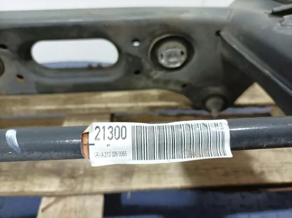 Mercedes-Benz achterophangingbalk OEM A2135841200 image 6