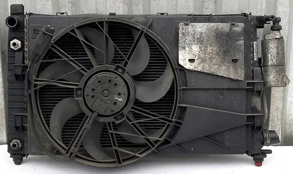 Radiateur Mercedes-Benz Vaneo W414 1.7 CDI A1685001602 image 2