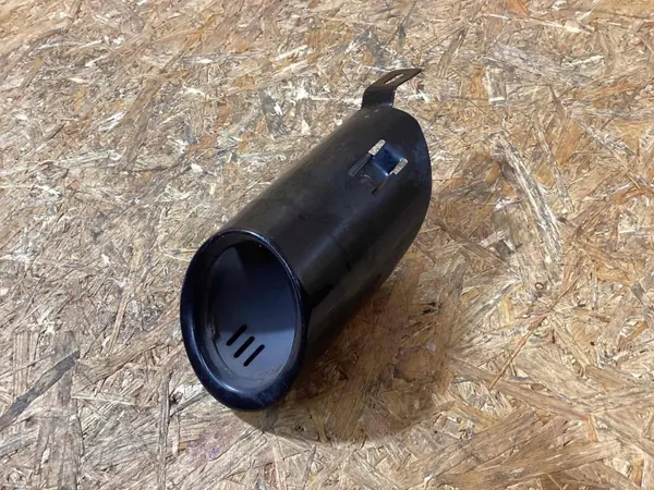 Buse d'échappement droite Porsche Macan OEM 95B253682CQ image 3