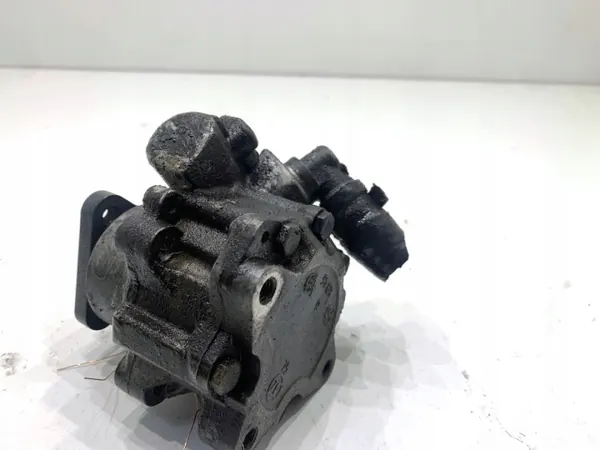 Ohjaustehostimen pumppu VW Passat B5 FL 2.5 180hv 00-05 OEM LORK-264-17214 image 3