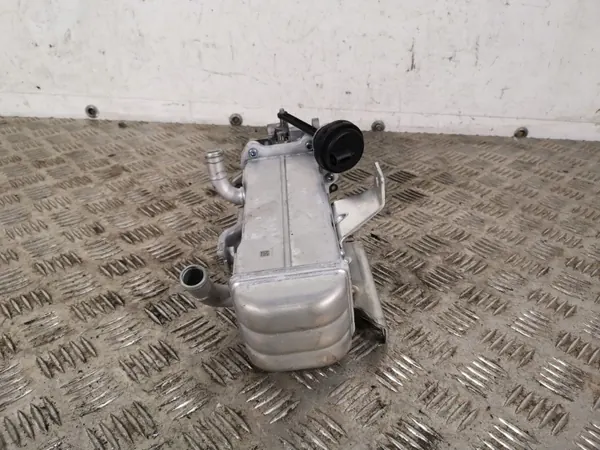 Refroidisseur EGR Hyundai OEM FBZ13722 - Pièce d'occasion image 3
