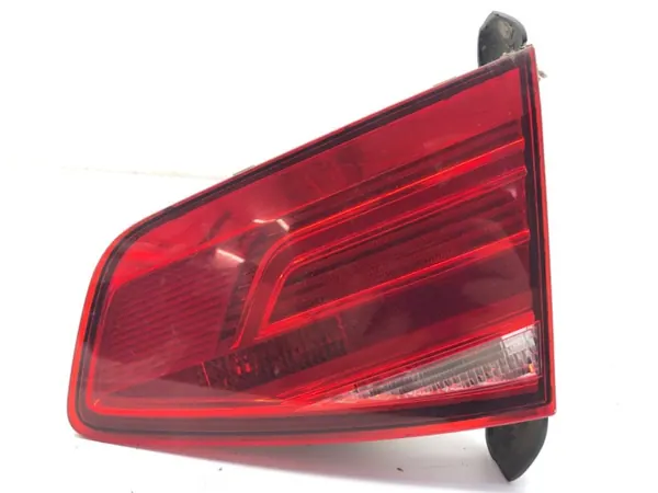 Höger inre baklykta VW Passat B8 Sedan OEM LORK-1644-106635 image 2