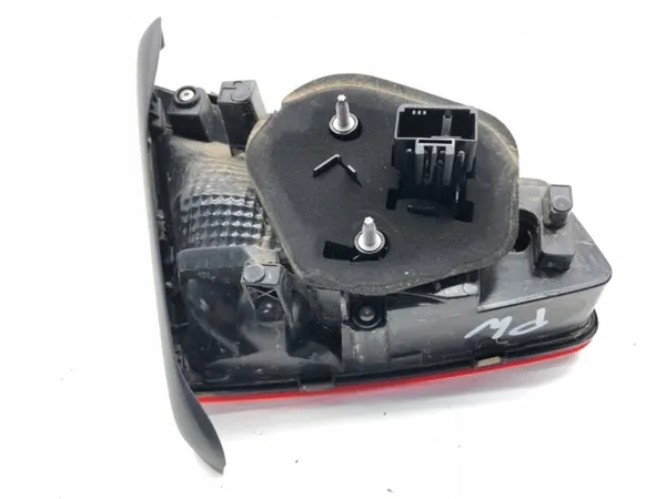 Höger inre baklykta VW Passat B8 Sedan OEM LORK-1644-106635 image 3