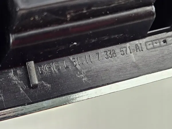 BMW X3 F25 Grille Kidney Left Right Set OEM 51117338572 51117338571 image 10