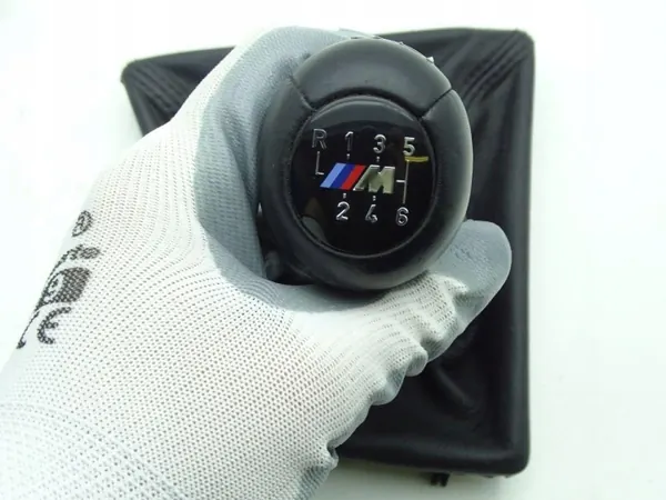 Cadre de pommeau de vitesse OEM 2284556 M-Package image 4