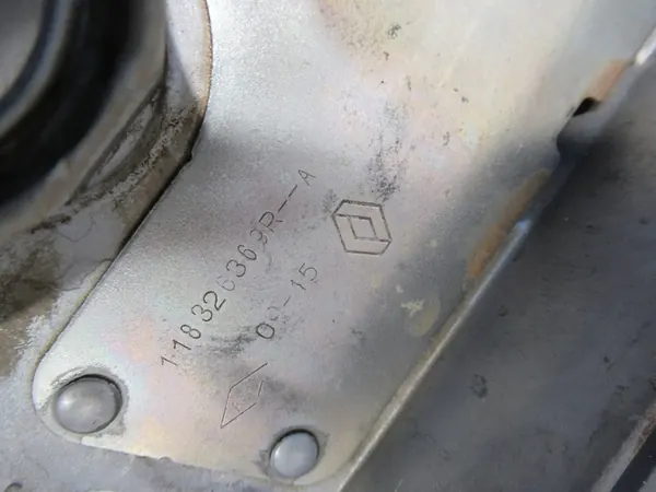 Tampa de válvula Renault Clio IV 1.2 TCE image 6