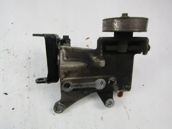 Suzuki Swift II/III Kompressorikiinnike OEM AK-6-78081 image 3