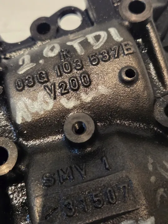 Bomba de aceite Audi A4 B7 OEM 03G103537B 2.0 TDI image 3