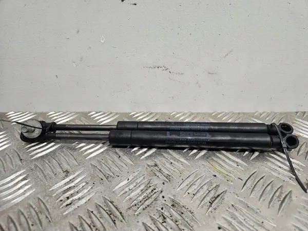 Actuador de maletero Jaguar XK/XKR OEM 6W83406A42AD image 4