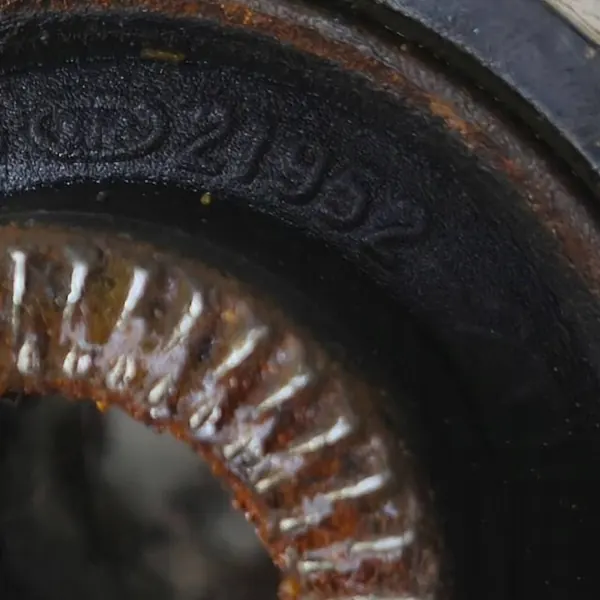 Kia Getriebepolster OEM 21952 - Gebrauchter Zustand image 8