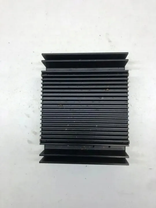 Radioförstärkare OEM 963703Z101 för Hyundai i40 image 2