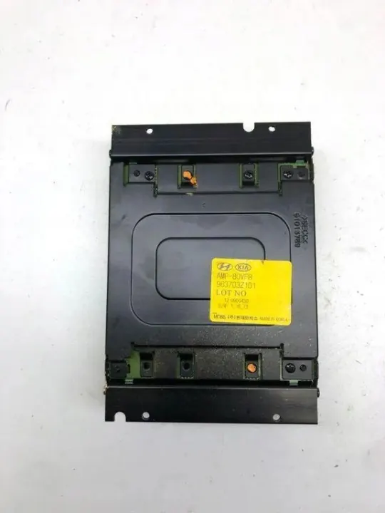 Radioförstärkare OEM 963703Z101 för Hyundai i40 image 3