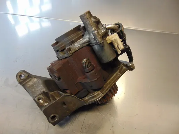 Brandstofpomp Ford Focus 1.6 image 6