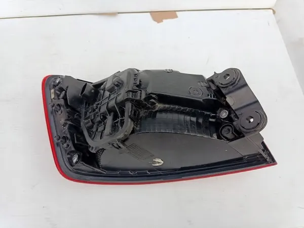 AUDI A3 8V Sedán 2012-2016 Lámpara Trasera Derecha 8V5945070 image 4