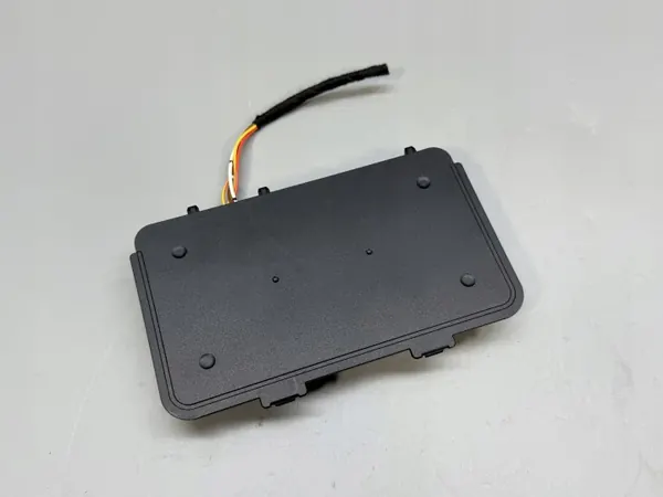 Chargeur sans fil OEM 5NA980611A pour VW Golf VIII image 2