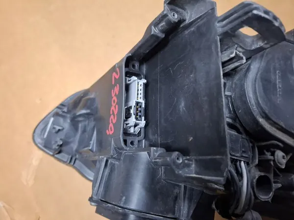 Oikea heijastin 31420250 Bi-Xenon Volvo XC60 13-17 image 7