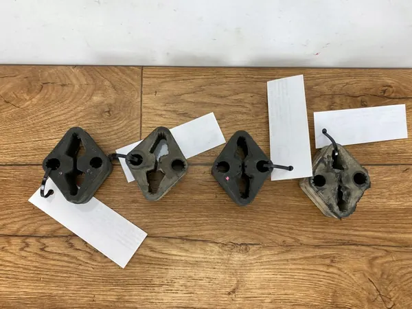 Suporte de borracha para escapamento Dodge Ram 1500 2019+ image 2