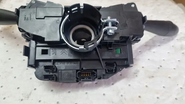 Gecombineerde schakelaar CITROEN C4 II B7 96759258XT image 10