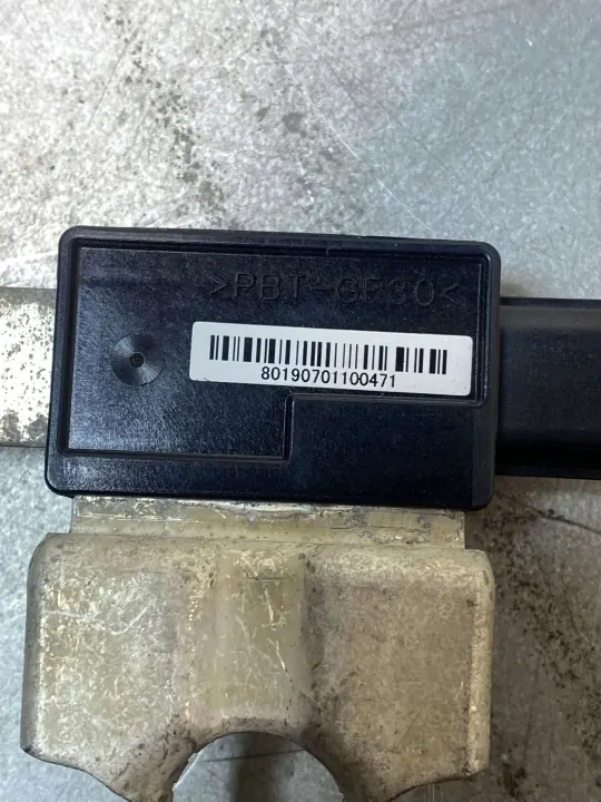 Honda HR-V Pyrotechnische klem OEM FBZ17148 image 4