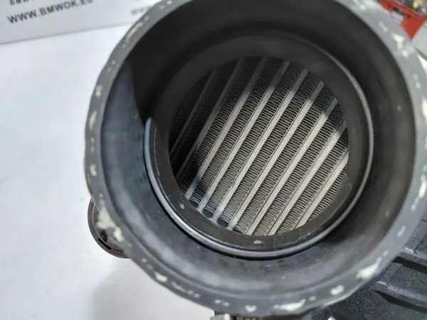 BMW 5A2C233 27KM Intercooler voor F95 F96 G05 G06 G07 F70 image 7