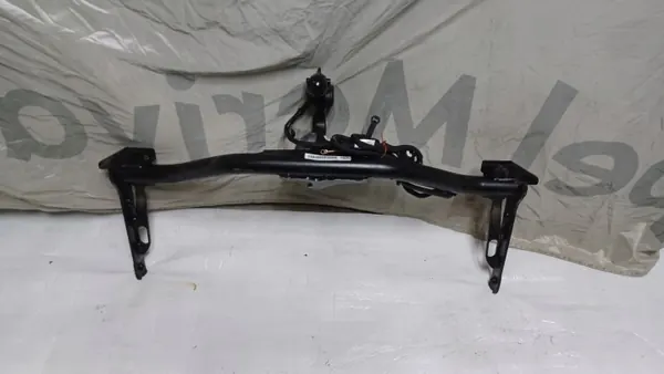 Gancho de remolque SEAT Leon IV OEM 5FA803880G - Usado image 2