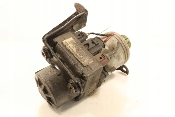 Pompe de direction assistée d'occasion OEM 6Q0423155AD Škoda image 4