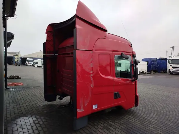 Cabina Scania R HPI Highline usada - OEM HPI image 4