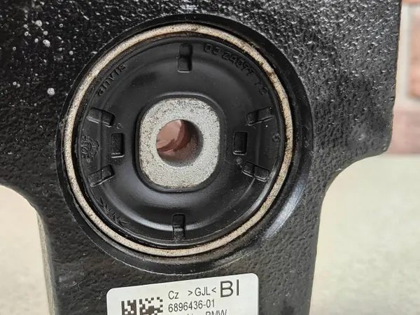Support différentiel arrière BMW 4 OEM 6896436 image 3