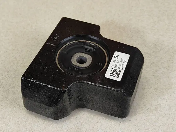 Support différentiel arrière BMW 4 OEM 6896436 image 5