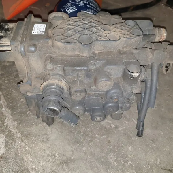 Gebrauchtes Trocknungsventil OEM A0004461664 für LKW image 3