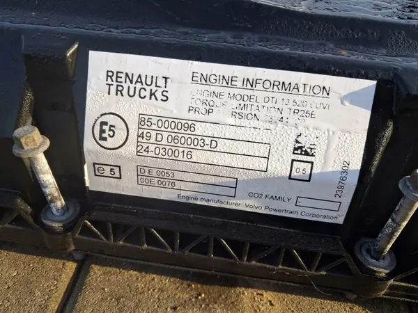 Couvercle de soupape Renault OE pour Gama T DTI 13 520 K7 image 4