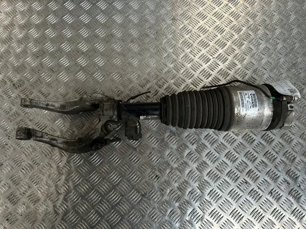Volvo XC90 2017 Vordere Luftfederung Dämpfer OEM 31476851 image 5