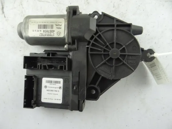 Moteur élévateur droit avant OEM 1T0959702 image 2