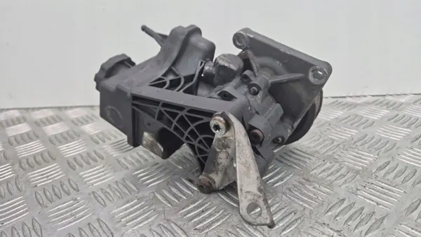 Pompe de direction A0064661501 Mercedes-Benz image 4